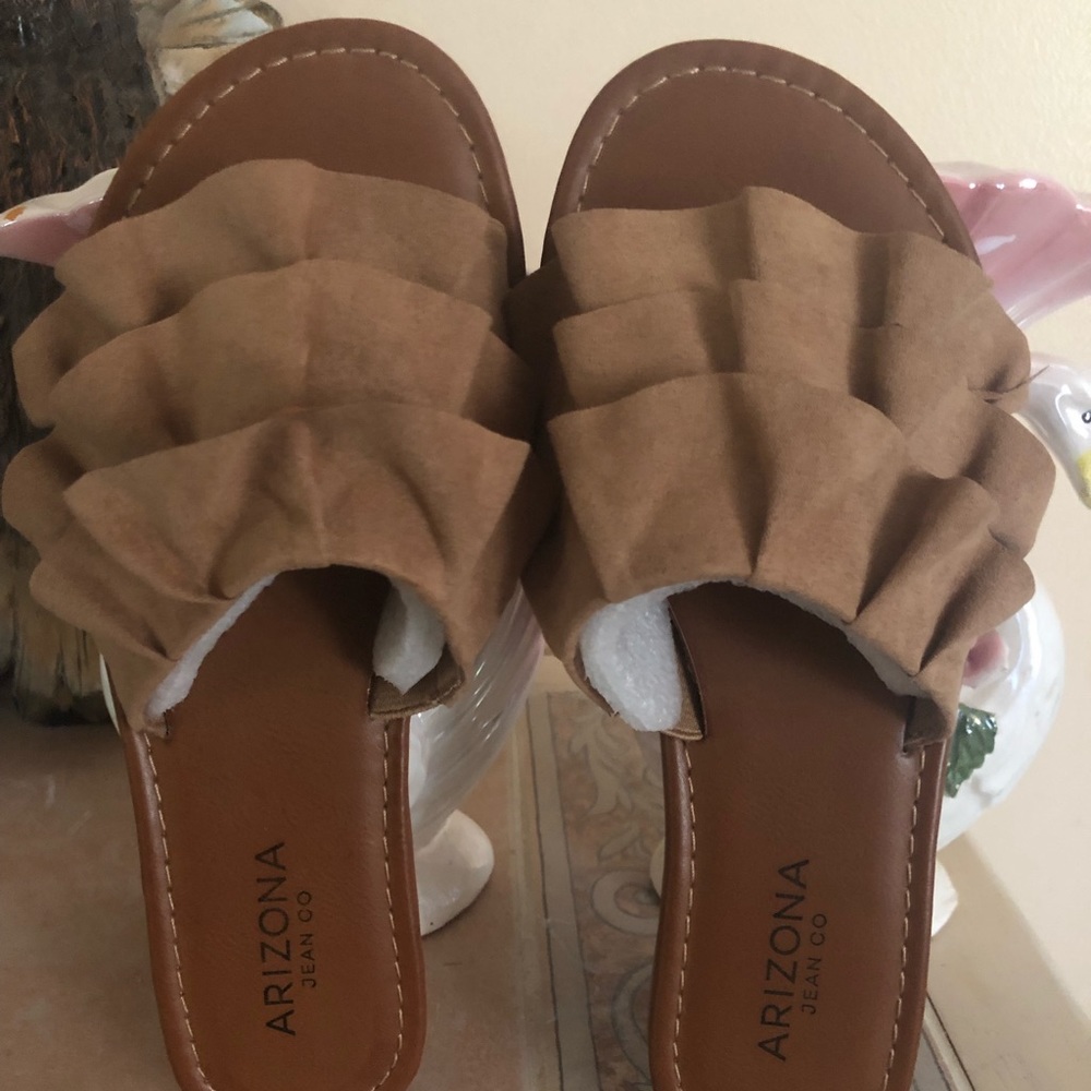 Women flats